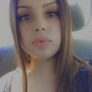 Meet your Posher, Bella